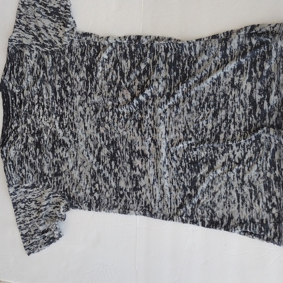 Buckle Tee Women's S Gray White Red Short Sleeve Graphic Tie Dye Fallen Angel - Picture 8 of 8